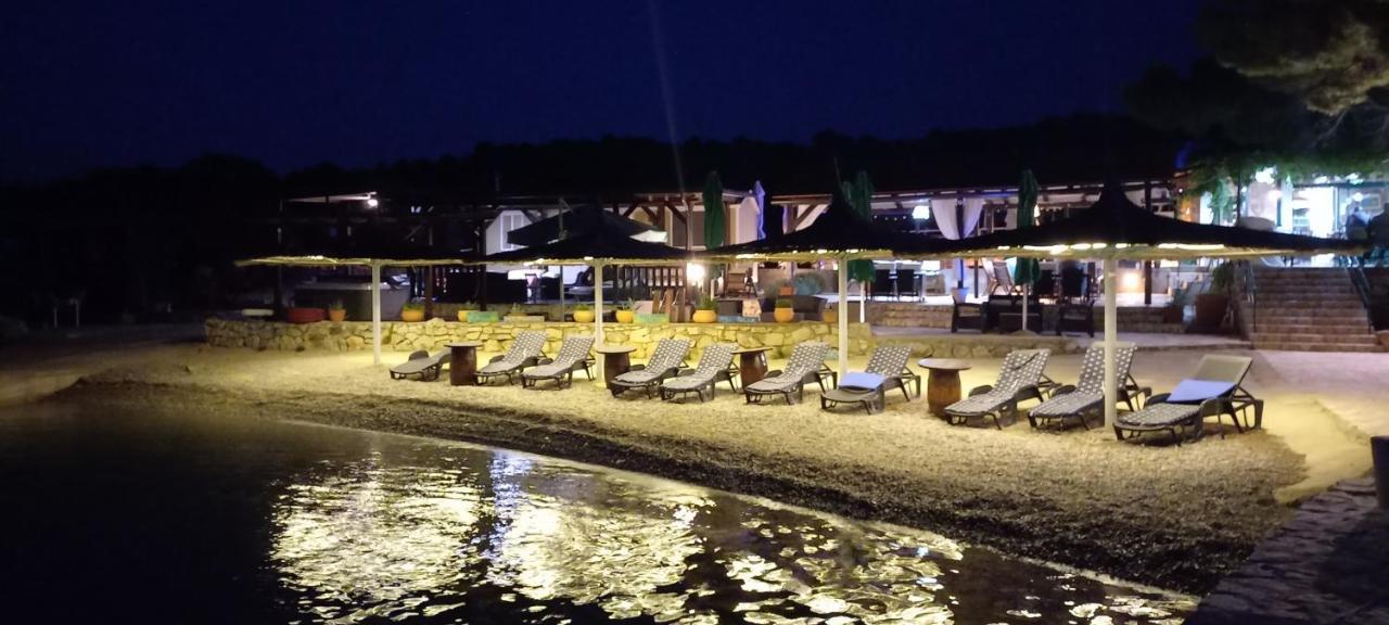 Beach House Danica: Kornati Island Resort with Pool and Transport Pristanisce Exterior photo