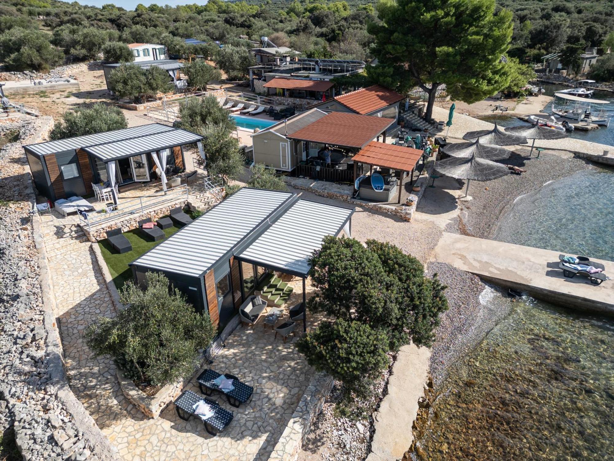 Beach House Danica: Kornati Island Resort with Pool and Transport Pristanisce Exterior photo
